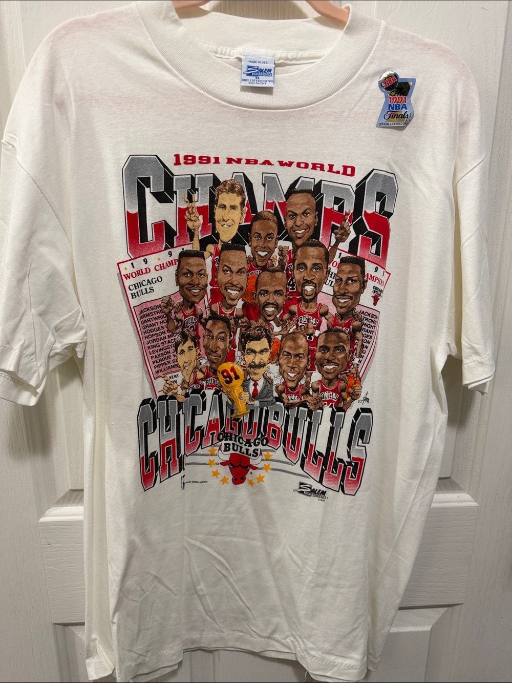 Chicago Bulls 1991 Champions White Graphic Tee